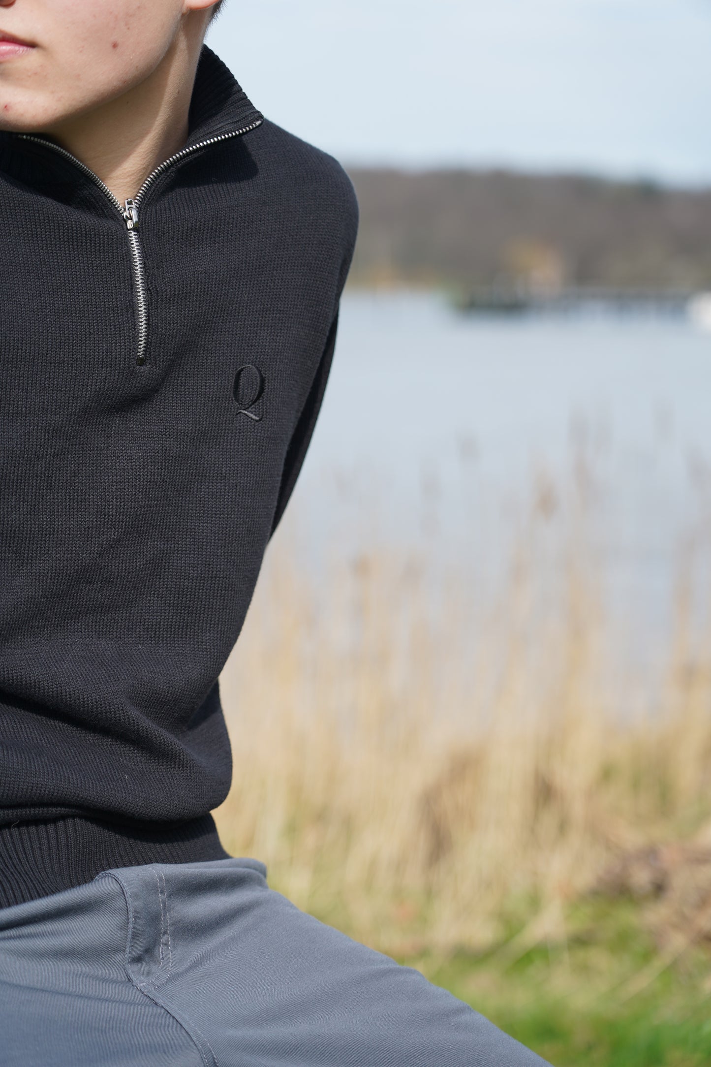 Sort Pullover M. Zip